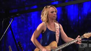 Samantha Fish  Bitch On The Run  Don Odells Legends [upl. by Katharine542]