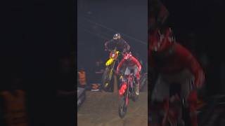 Ken Roczen vs Vince Friese ☠️ wsx supercross [upl. by Howlond996]