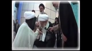 Rare Footage of Late Ayatullah Safi Gulpaygani Kissing an African Student’s Hand with Humility [upl. by Adnirual]