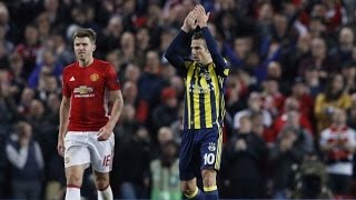 Van Persie scores vs Manchester United and the fans applauding for him 20102016 [upl. by Eahcim]