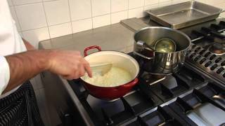 risotto maken [upl. by Tnecniv683]