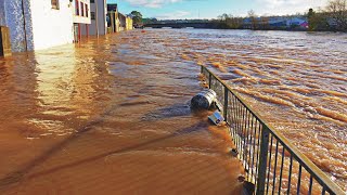 Flood hits Carmarthen Towy River overflows its banks Wales UK  Natural Disasters Weather NDN [upl. by Yoreel]