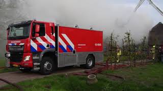 Grote brand in woonboerderij aan de Grindweg in Vledderveen [upl. by Enrico]