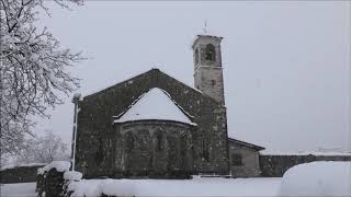 Chiesa di San Giorgio in Lemine sotto la neve Almenno SSBG 28122020 [upl. by Nivre537]