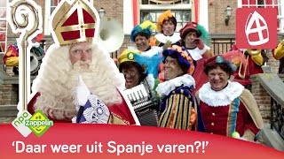 WIE KOMT ER ALLE JAREN  Sinterklaasliedjes  NPO Zappelin [upl. by Lutim349]