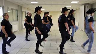 PARIS TENNESSEE Line Dance  danse et compte [upl. by Gretal869]