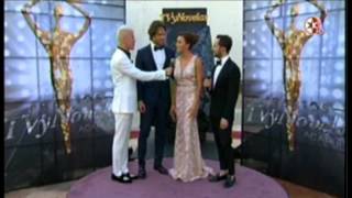 Angelique Boyer Y Sebastian Rulli en Premios TVyNovelas 2016 Alfombra Roja [upl. by Bernhard]