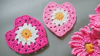 HOW TO CROCHET A GRANNY HEART  DAISY [upl. by Celia]