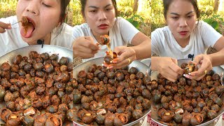 So yummy snails fried  eating foods mukbang snails  Amazing foods  eat foods part 1 [upl. by Emmett]