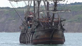 Sailing ship Andalucía runs aground entering Scarborough harbour for the Sea fest event [upl. by Dalli328]