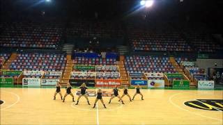 Dance Routine Croc Squad Cheerleaders  Space Jam [upl. by Eikceb749]