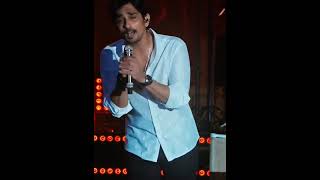 Unakku Thaan song  Siddharth singing ❤️🫰 youtubeshorts [upl. by Aziza578]