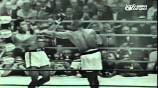 Sonny Liston vs Muhammad Ali I [upl. by Annoif]