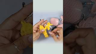 Aprende a Tejer en 6 MINUTOS un Llavero de Pulsera a Crohet shorts [upl. by Ellahcim266]