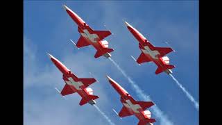 La Patrouille Suisse pattuglia acrobatica svizzera [upl. by Schuyler]