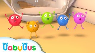 5 Caramelos Coloridos Nadando  Canción Infantil  Colores Para Niños  BabyBus Español [upl. by Narah383]