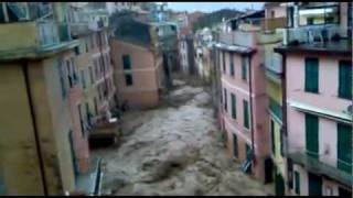 Vernazza Flood October 25 2011 [upl. by Halie]