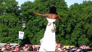 Hyde Park 2012 Noisettes  That Girl [upl. by Toulon]