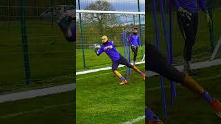 Entrainement Gardien de But Exercices frappes excentrées handicap sur angles de frappe Goalkeeper [upl. by Pierce]