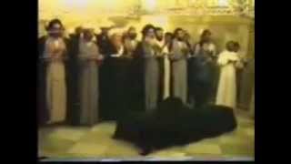 Funeral of Ayatollah Khoei recited by Ayatollah Sistani تشییع جنازه الامام خوئی [upl. by Nalla986]